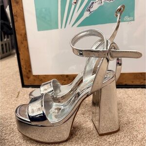 Larroude Dolly Silver Platform Sandals 5.5